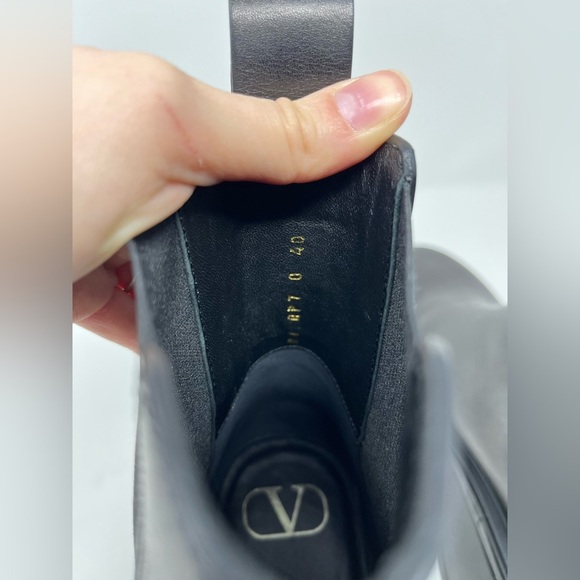 Valentino Garavani Uniqueform Platform Vlogo Chelsea Bootie Black EU 40 US 10 - Picture 5 of 9